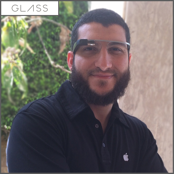 तारेक मंसूर ने Google चश्मा बॉक्स खोला