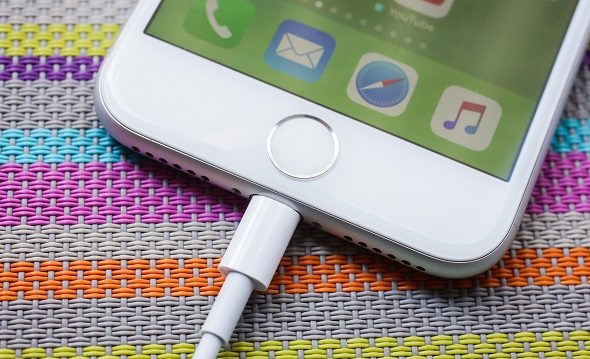 Apple stellt Patent: Kommen endlich stabilere Ladekabel?