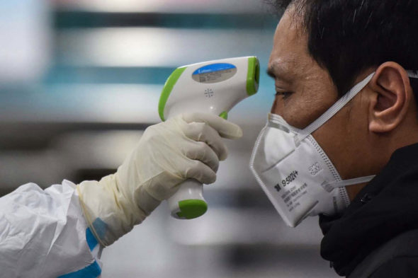 Η Apple δημοσιεύει έναν οδηγό για τον καθαρισμό του iPhone και την αποφυγή μόλυνσης από τον ιό Corona