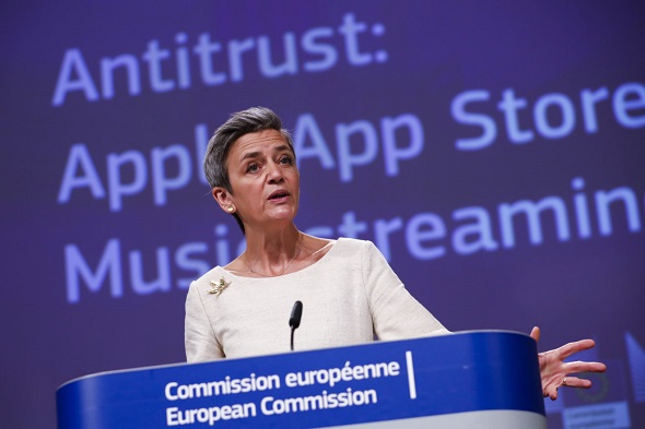 Europa alerta a Apple contra o uso da privacidade como desculpa para monopolizar