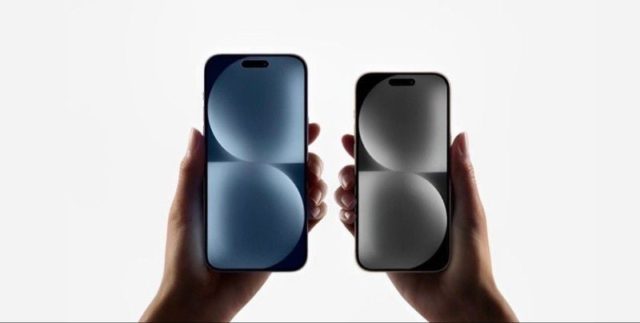 From iPhoneIslam.com, the iPhone XS and XS Max are featured side by side in the news this week from August 25-31.