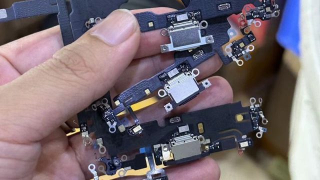 From iPhoneIslam.com, a person holding a phone with a broken CPU board, mentioned in the news on the sidelines this week.