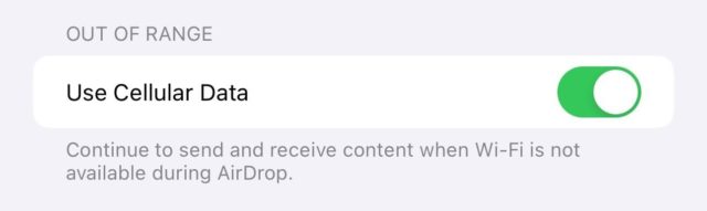 iPhoneIslam.com より、iOS 17.1 のアップデートと新機能を紹介する「Collar Data Use」という単語が表示された画面。