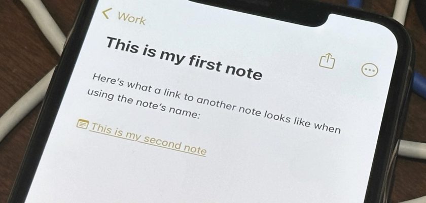 من iPhoneIslam.com، تطبيق دفتر الملاحظات على الآي فون والذي يوفر لك إمكانية ربطك.