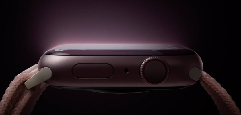 来自 iPhoneIslam.com，Apple Watch Series 9，配有粉色表带。
