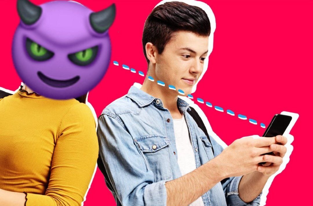 من iPhoneIslam.com، رجل وامرأة يمارسان رياضة ركوب الأمواج على الكتف مع شيطان أرجواني على هواتفهما.