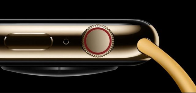 من iPhoneIslam.com، تظهر ساعة أبل بشريط ذهبي.