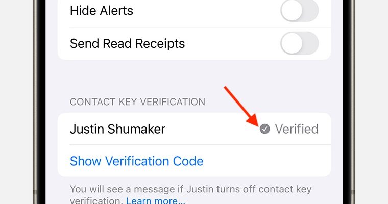 من iPhoneIslam.com، يقدم iOS 11 ميزة iMessage جديدة تتيح للمستخدمين الوصول بسهولة إلى الرسائل المشتركة معهم من جهات الاتصال الخاصة بهم. هذه الميزة المريحة تجعل من السهل البقاء على اطلاع على المحادثات المهمة معه