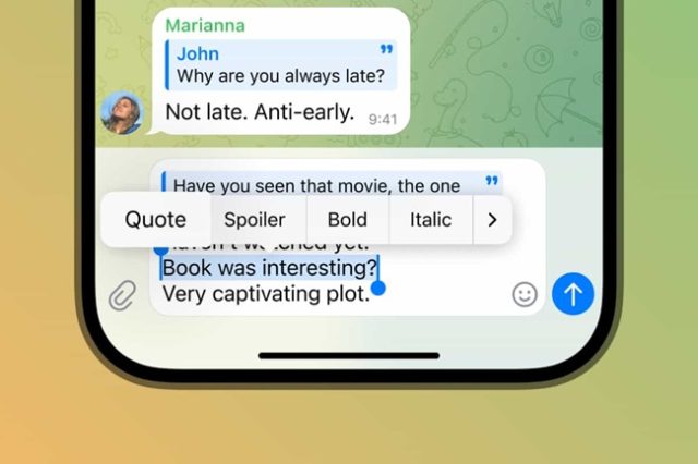 Da iPhoneIslam.com, uno screenshot dell'app di messaggistica Whatsapp che mostra una conversazione tra due persone, con Telegram che ha la possibilità di condividere messaggi vocali.