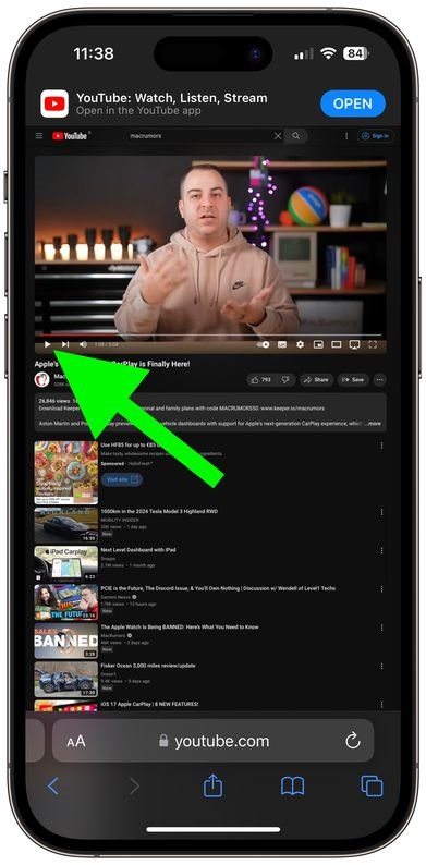 Em iPhoneIslam.com, o aplicativo do YouTube no seu iPhone com uma seta verde apontando para ele.