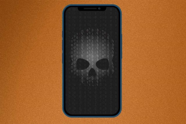 من iPhoneIslam.com، هاتف ذكي به جمجمة توضيحية على شاشته، ترمز إلى الأمن السيبراني أو خرق البيانات الناجم عن فيروسات، على خلفية برتقالية.