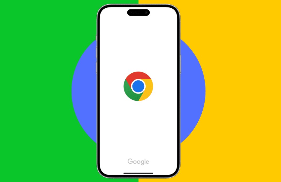 من iPhoneIslam.com، يعرض الهاتف الذكي الذي يحمل شعار Google Chrome على الشاشة، مقابل خلفية خضراء وزرقاء وصفراء، لمحة عن جماليات تصميم Google الأنيقة.