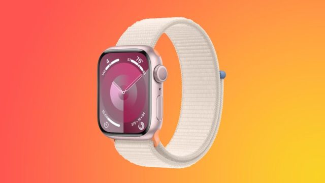 Z iPhoneIslam.com — smartwatch z białym paskiem na gradientowym tle, wyświetlający różową tarczę zegarka i informacje o pogodzie, a także nasze ogłoszenia dotyczące nadchodzącej premiery iPhone'a 16.