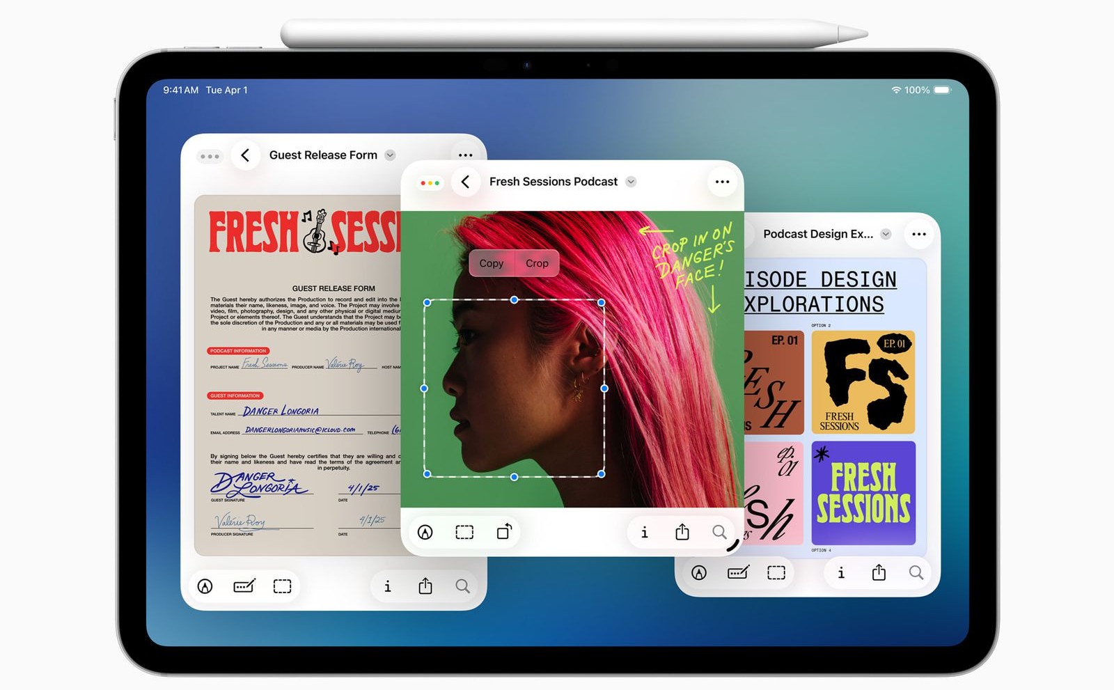 من iPhoneIslam.com، يعرض جهاز iPad المزود بقلم Apple Pencil عدة نوافذ تطبيقات متداخلة تعرض تطبيقات جديدة مثل نموذج الإصدار وأداة اقتصاص الصور والأعمال الفنية لتصميم البودكاست - مما يسلط الضوء على تعدد الاستخدامات بعد تحديث iPadOS 26.
