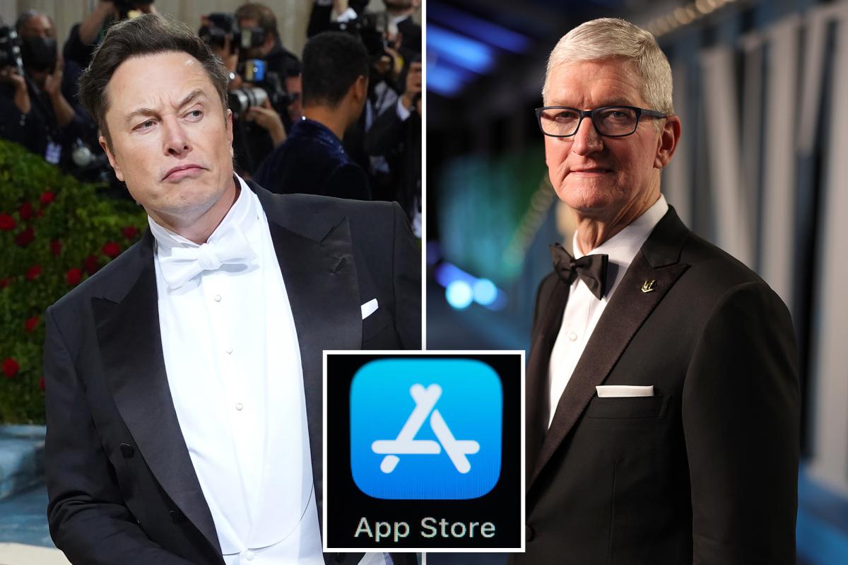 من iPhoneIslam.com، يظهر كل من إيلون ماسك وتيم كوك جنباً إلى جنب، ويفصل بينهما شعار متجر التطبيقات في المنتصف.