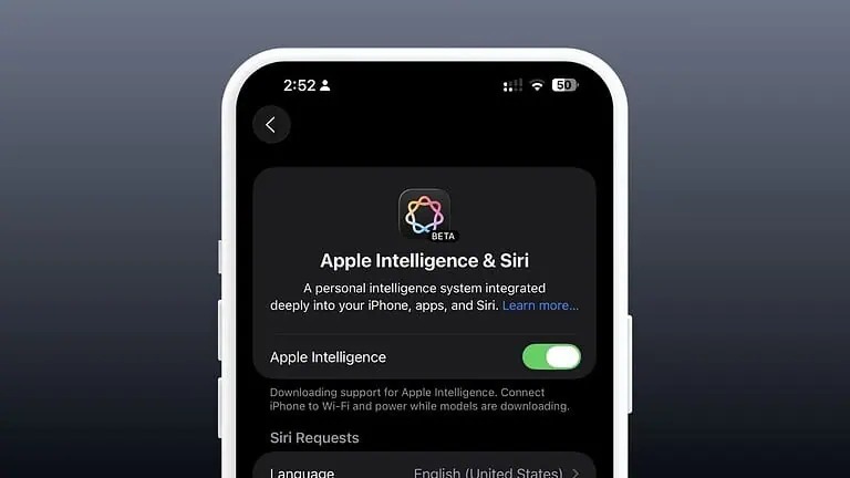 من موقع فون إسلام: تعرض شاشة الهاتف الذكي إعدادات Apple Intelligence & Siri، مع تشغيل ذكاء Apple Intelligence & Siri، مع تشغيل ذكاء آبل في الصين ونصوص إعلامية أسفل الخيار.