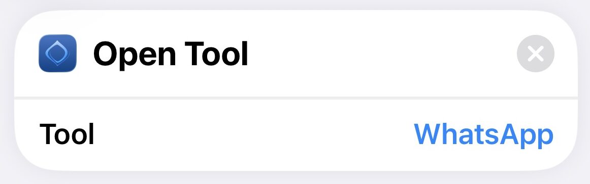 من موقع فون إسلام: تعرض واجهة رقمية "فتح أحدث المقالات" و"فتح الأداة"، مع إدراج "أداة" مع رابط تطبيق فونجرام إلى اليمين.