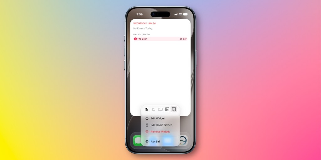 من موقع فون إسلام: يعرض جهاز iPhone أداة تقويم على الشاشة الرئيسية مع قائمة منبثقة تظهر خيارات لتعديل الأداة أو إزالتها أو الاستفسار عنها من Siri، مما يسلط الضوء على ميزات «التقويم والتذكيرات» في نظام iOS 27.