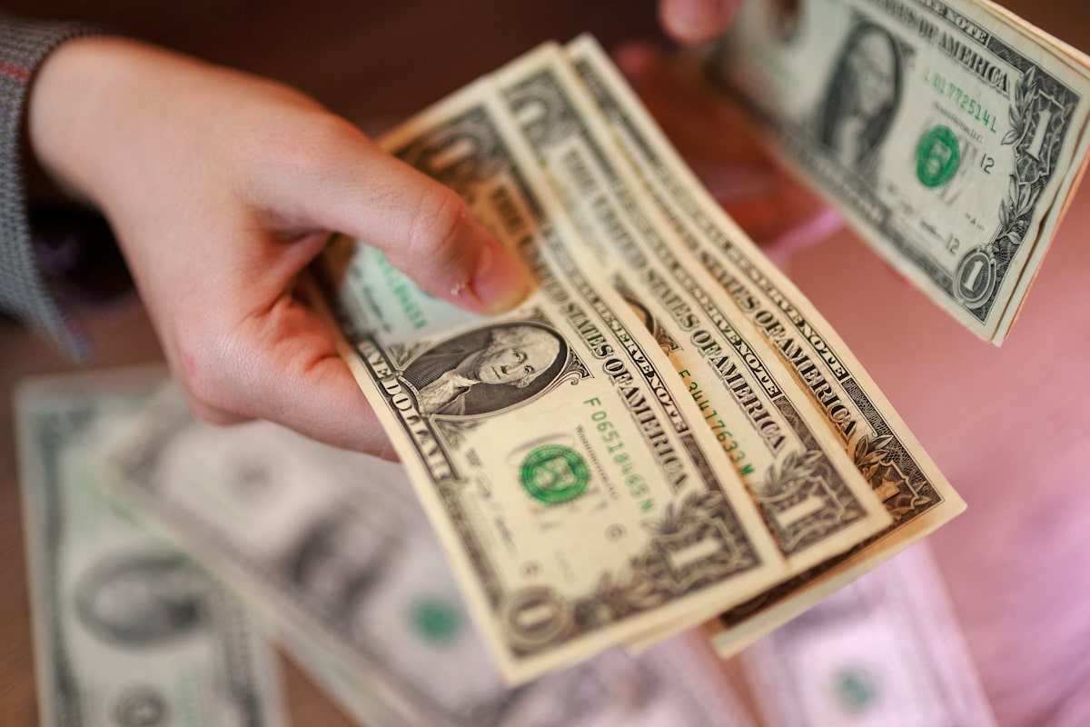 أوراق نقدية من الدولار الأمريكي