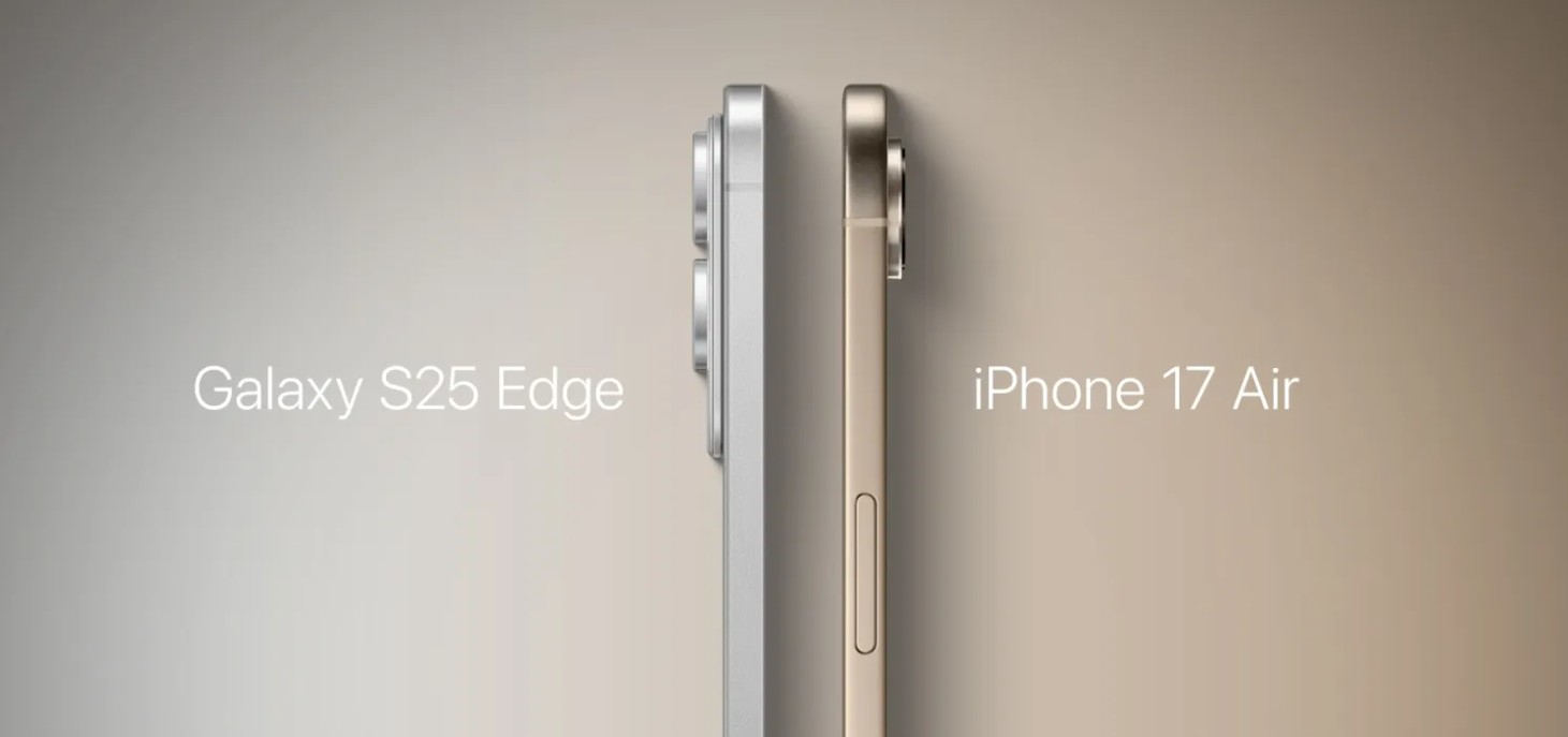 من موقع فون إسلام: منظر جانبي لهاتف Galaxy S25 Edge وهاتف iPhone 17 Air، يوضح مقارنة السماكة وبروز الكاميرا في كلا الهاتفين الذكيين من سامسونج وآبل.