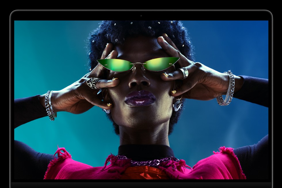 شاشة Liquid Retina XDR في ماك بوك برو 14 بوصة