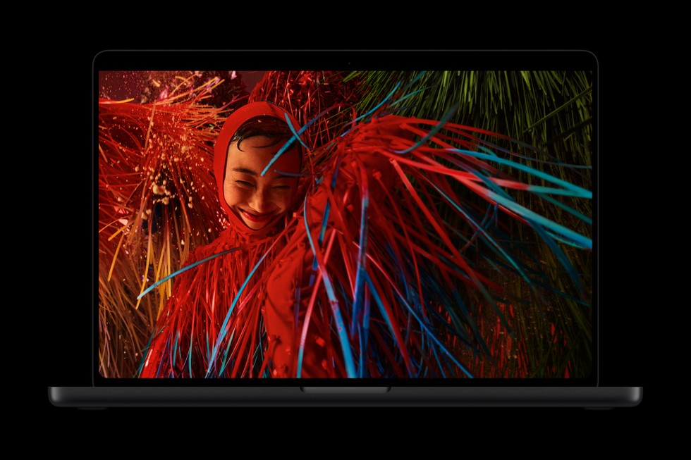 دعم التدرج اللوني الواسع P3 وAdobe RGB