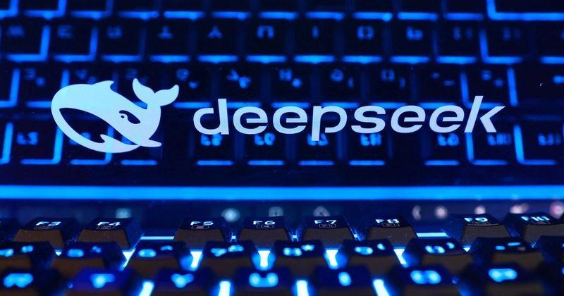 From the Phonegram website: The DeepSeek logo mounted on a backlit computer keyboard, accompanied by a "News Summary".