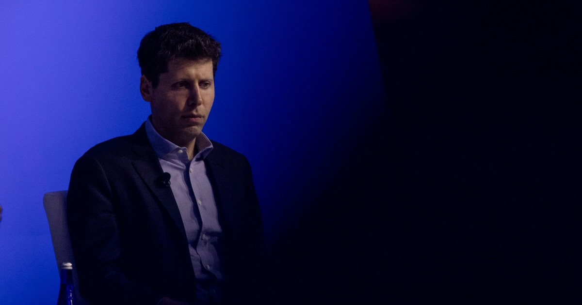 From the Phonegram website: A photo of Sam Altman wearing a formal jacket and collared shirt, in front of a blue background, published in this issue of "Weekly News".
